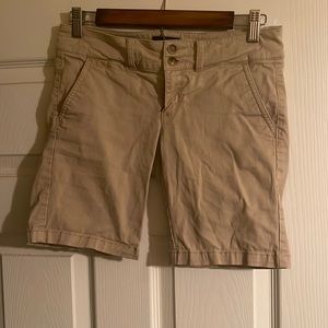 American Eagle Bermuda shorts